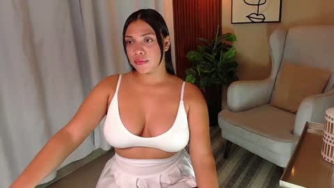 Snapshot of angela_santana_ chatting on December 2024 06:38:01 PM Angela online show from December 2024 06:38:01 PM