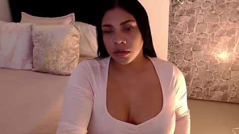 Snapshot of angela_santana_ chatting on September 2025 07:47:02 PM Angela online show from September 2025 07:47:02 PM