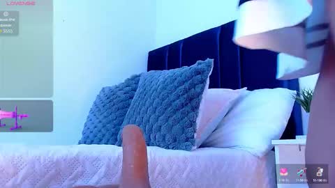 Snapshot of angela_santana_ chatting on October 2025 06:31:02 PM Angela online show from October 2025 06:31:02 PM