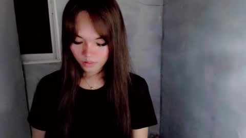 angela online show from October 2025 12:55:01 PM