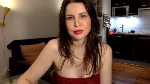 Angela online show from December 2024 09:39:02 PM