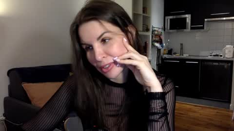 Angela online show from February 2025 12:41:01 AM