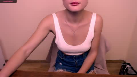 Snapshot of angelalice_ chatting on December 2024 10:38:02 AM Alice online show from December 2024 10:38:02 AM