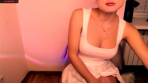 Snapshot of angelalice_ chatting on October 2025 10:27:02 AM Alice online show from October 2025 10:27:02 AM