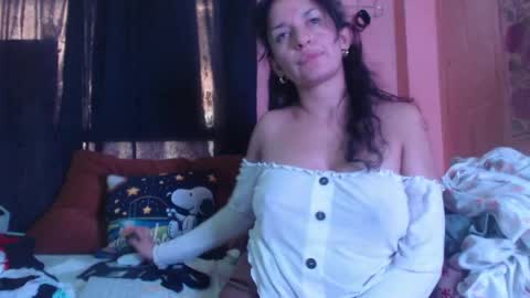 Angela online show from April 2026 01:39:02 PM