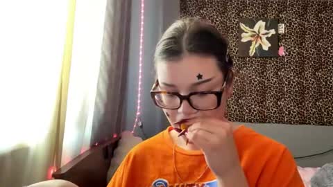 angelcatier online show from August 2026 02:00:01 PM