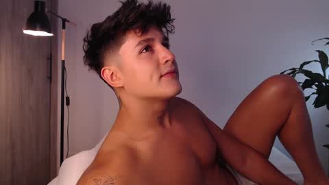 Angel online show from December 2024 08:02:02 PM