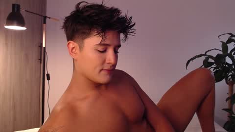 Angel online show from December 2024 07:43:01 PM