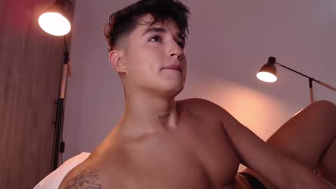 Angel online show from February 2025 08:25:01 PM