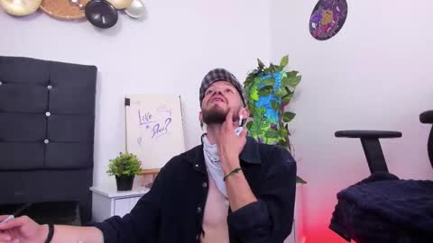 angeldamianart online show from November 2025 07:47:02 PM