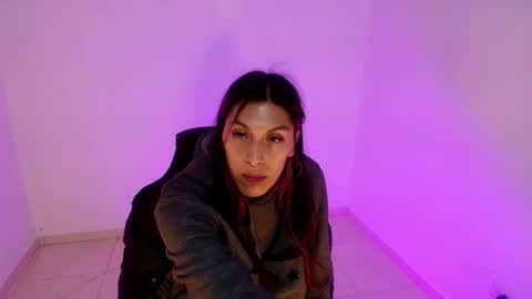 angele online show from April 2026 07:34:02 PM