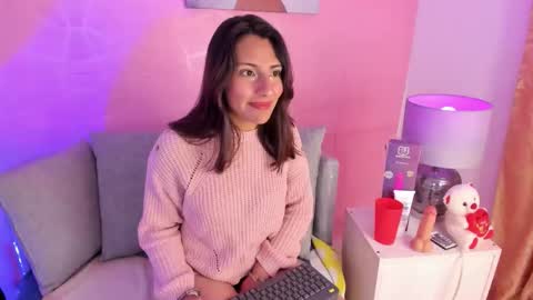 Snapshot of angeli_cute chatting on October 2025 07:56:01 PM angeli_cute online show from October 2025 07:56:01 PM