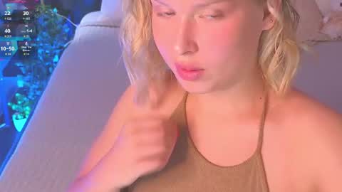 Snapshot of angelic_coy chatting on July 2026 11:26:01 AM Angelic beauty online show from July 2026 11:26:01 AM
