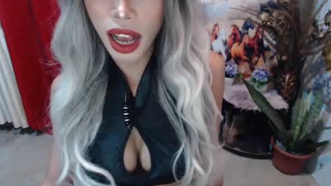 DIVINE ANGEL online show from February 2025 10:07:01 AM