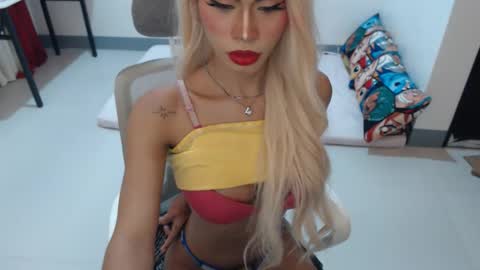 DIVINE ANGEL online show from January 2026 11:58:02 PM