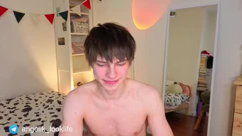 Snapshot of angelic_look chatting on February 2026 03:00:01 PM Daniel online show from February 2026 03:00:01 PM