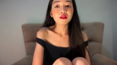 Snapshot of angelic_slutt chatting on June 2026 10:35:02 AM angelic_slutt online show from June 2026 10:35:02 AM