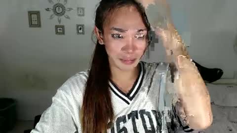 Yhanna online show from March 2025 12:53:02 PM