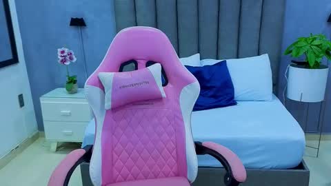 A N G E L I C A online show from October 2025 11:10:01 AM