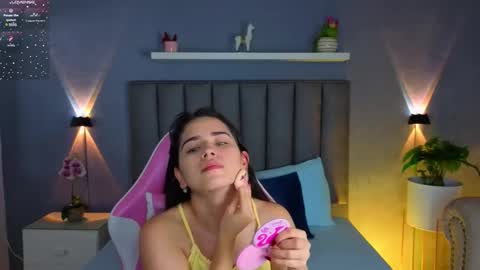 A N G E L I C A online show from October 2025 12:27:01 PM