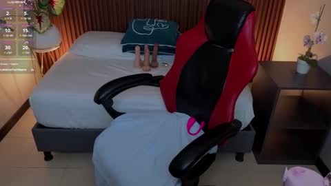 A N G E L I C A online show from October 2025 02:57:02 PM