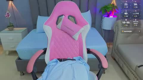 A N G E L I C A online show from November 2025 12:16:01 PM