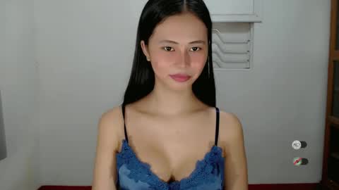 Snapshot of angelica_fuckdoll chatting on February 2025 11:13:01 PM angelica online show from February 2025 11:13:01 PM