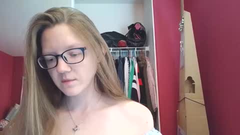 Snapshot of angelicangel3 chatting on April 2026 06:36:02 PM AngelicAngel online show from April 2026 06:36:02 PM