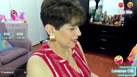 Snapshot of angelina_stone_65 chatting on October 2025 01:37:02 AM Angelina online show from October 2025 01:37:02 AM