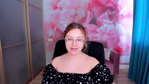 AngelinaLow online show from March 2026 06:26:01 AM