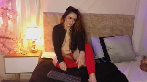 Snapshot of angelinarouse_ chatting on February 2026 04:57:01 AM angelinarouse_ online show from February 2026 04:57:01 AM