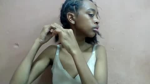 angeline221173 online show from August 2026 02:11:01 AM