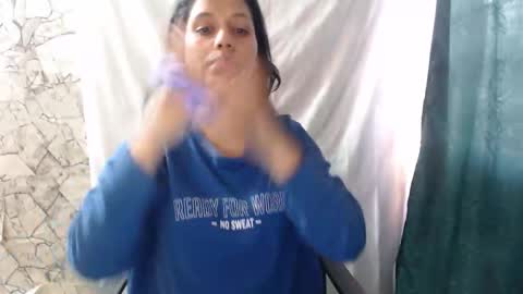 angela online show from October 2025 09:03:01 PM