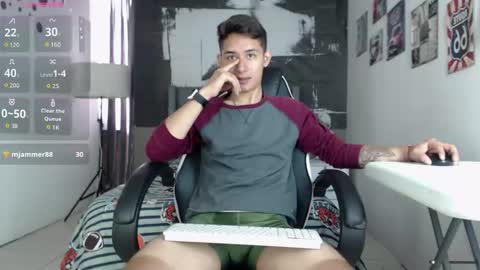 Snapshot of angell01_ chatting on November 2025 07:30:01 PM Angel online show from November 2025 07:30:01 PM