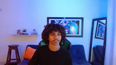 Angel online show from October 2025 08:31:01 PM