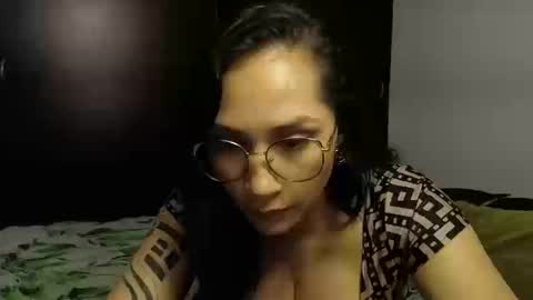  ANGELA ISABELLA  online show from October 2025 08:44:01 PM