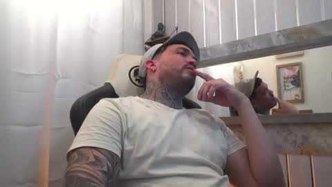 angellatino0 online show from October 2025 07:09:02 AM