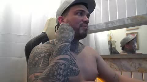 angellatino0 online show from October 2025 07:09:01 AM