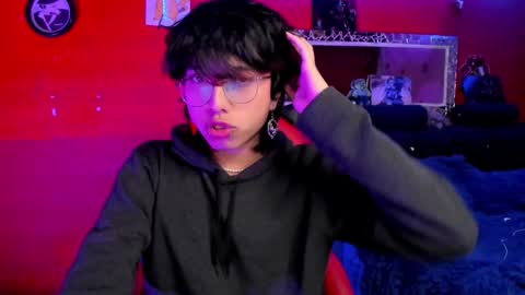 Angel  online show from December 2024 10:22:01 PM