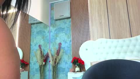 angellys online show from April 2026 09:04:01 AM