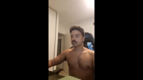 angelo_movil online show from April 2026 01:33:01 AM