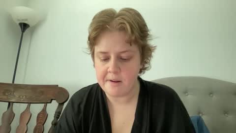 Snapshot of angeloflight273360 chatting on May 2026 07:31:01 PM Angel of Light online show from May 2026 07:31:01 PM