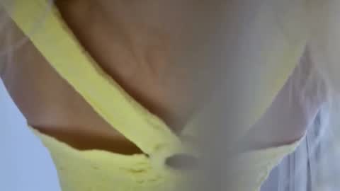 Alesia online show from September 2025 05:54:01 AM