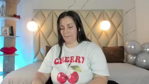 Snapshot of angelswets chatting on June 2026 03:49:02 PM ANGIE online show from June 2026 03:49:02 PM