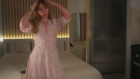 Luna online show from April 2026 03:58:01 PM