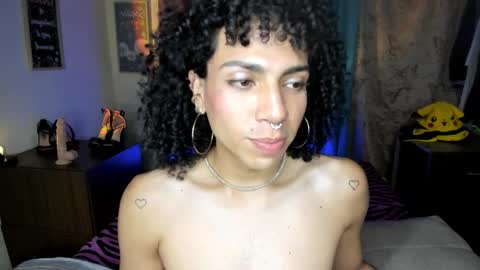 Snapshot of angelwhitte chatting on May 2026 01:25:02 AM angelwhitte online show from May 2026 01:25:02 AM
