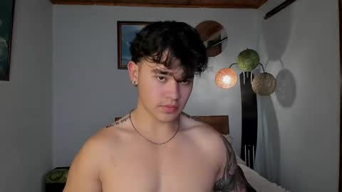 Snapshot of angelx_fox chatting on January 2025 04:10:01 AM Angel Fox online show from January 2025 04:10:01 AM