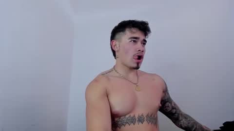 Snapshot of angelx_fox chatting on September 2025 07:47:02 PM Angel Fox online show from September 2025 07:47:02 PM