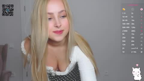  Im Chloe  i do FLASH BOOBS for new fan club online show from March 2026 11:34:01 PM