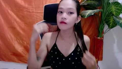 angelyn_slim online show from May 2026 06:13:01 PM